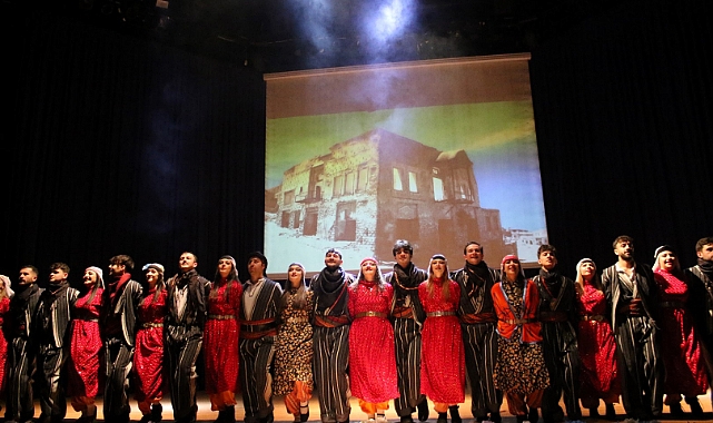 Sakarya Üniversitesinde “Bu Topraklar İçin” Sahne Gösterisi Gerçekleştirildi