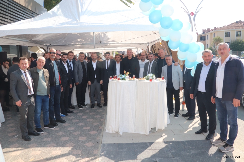 Ünitaş Yapı, kalabalık törenle açıldı