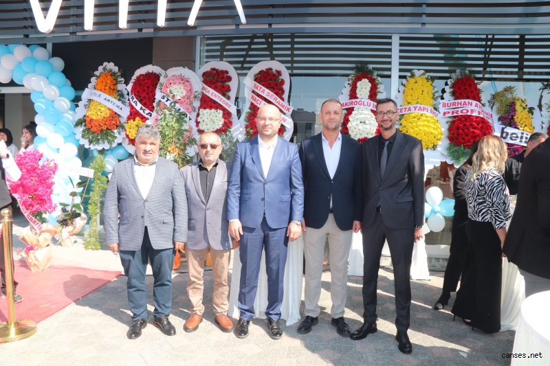 Ünitaş Yapı, kalabalık törenle açıldı