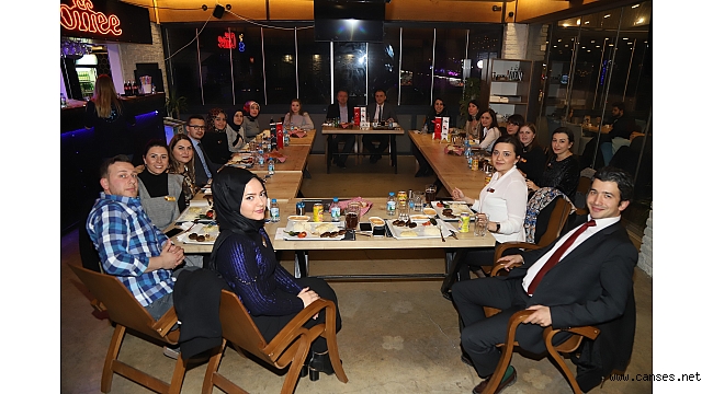 Başarılarını personelleriyle kutladı