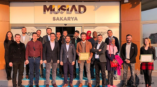 Genç MÜSİAD Sakarya'da Dijital Dönüşüm Konuşuldu