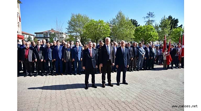 “Karasu’da 23 Nisan Görkemli Törenlerle Kutlandı”