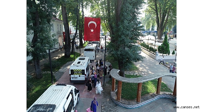 30 otobüs, 850 kişi