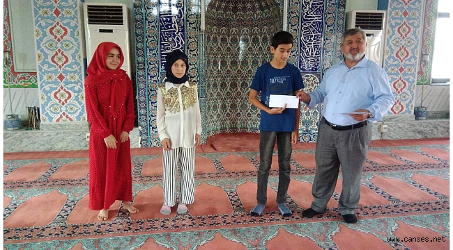 Zekiye Biler Kuran Kursun'da Dini Bilgiler Yarışması