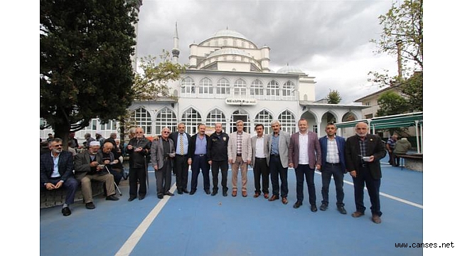 AKYAZI BELEDİYESİNDEN AŞURE İKRAMI