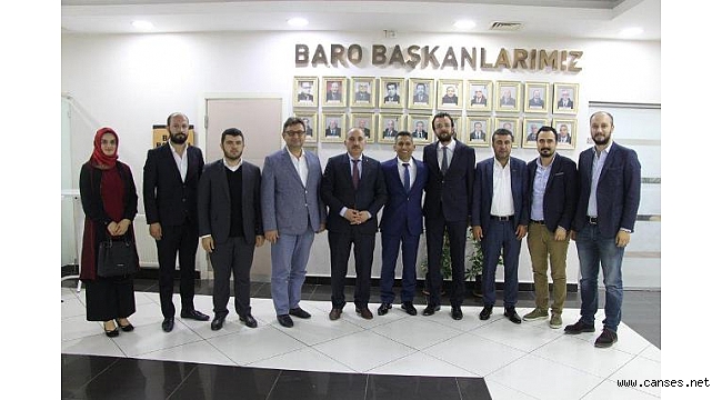 AK Parti Sakarya İl Başkanı Fevzi Kılıç, Başkan Yardımcıları ve Yönetim Kurulu Üyeleriyle Birlikte Av. Abdurrahim Burak’a Hayırlı Olsun Ziyaretinde Bulundu