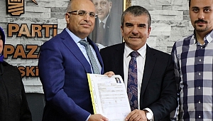 RIDVAN ÖZÜM, ADAY ADAYLIK BAŞVURU FORMUNU TESLİM ETTİ 