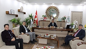 TIP FAKÜLTESİ DEKANI VE ARAŞTIRMA HAST. BAŞHEKİMİNDEN BARO BAŞKANINA ZİYARET