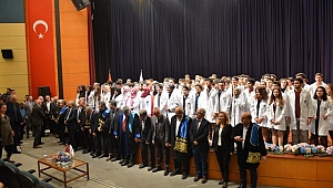 Tıp Fakültesi Öğrencileri Beyaz Önlük Giydi 