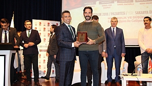 ABDURRAHİM BURAK MEHMETÇİK KUTLU ZAFER DİZİSİNİN SÖYLEŞİ PROGRAMINA KATILDI