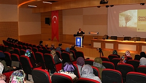 Gençlere gönül diliyle yaklaşın