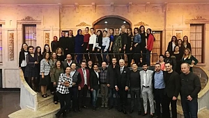 Halk Oyuncularından Birlik ve Beraberlik Gecesi