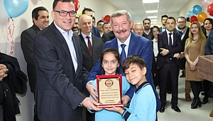 Sepaş Enerji Gönüllüleri’nden kütüphane desteği 