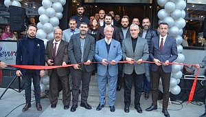 Serdivan’da Gevvrek Tavuk The Joud Caffee hizmete girdi