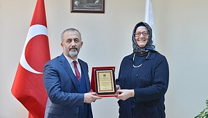 Sosyal Bilimler Enstitüsü Müdürlüğünde Devir Teslim