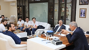 TEKNOYURT öğrencilerinden Başkan Dişli’ye ziyaret