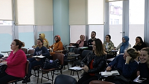 Yeni bir dil öğrenmenin ayrıcalığı SAMEK’lerde yaşanıyor