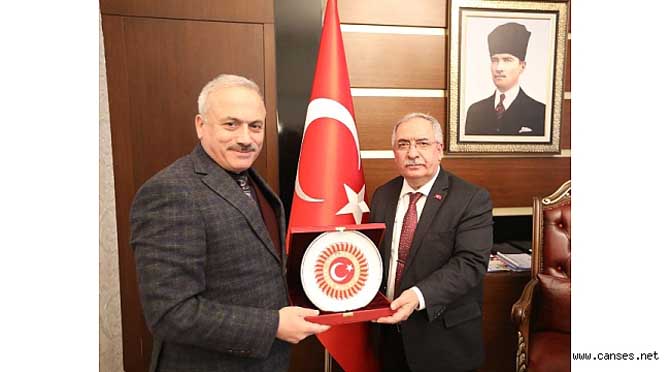 TBMM GENEL SEKRETERİ KUMBUZOĞLU’NDAN VALİ NAYİR’E ZİYARET