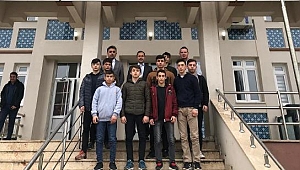 ÇUHADAR SPORCULARA MORAL VERDİ