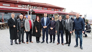 Gökhan Küpçük Camili Mahalle Sakinleriyle Kahvaltıda Bir Araya Geldi