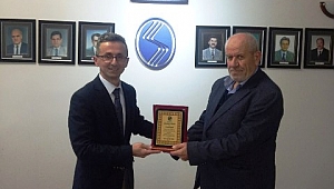 Mühendislik Fakültesi Sekreteri Hilmi Fidan Emekliye Ayrıldı