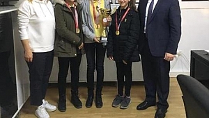 Nuri Bayar Ortaokulu İl Birincisi