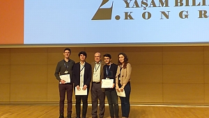 Tıp Fakültesi Öğrencilerine Poster Ödülü