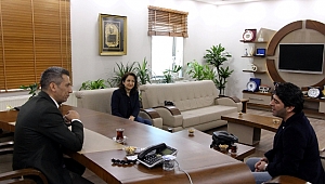 Topluma uyan en uygun elbiseyi sağlamaya çalışırız