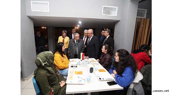 VALİ NAYİR CEMİL MERİÇ SOSYAL BİLİMLER LİSESİNİ ZİYARET ETTİ