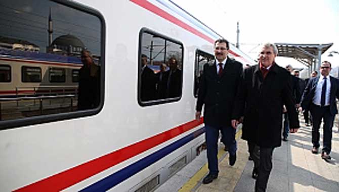 ADA Treni 7 Yıl Sonra Yeniden Tarihi Gar’da