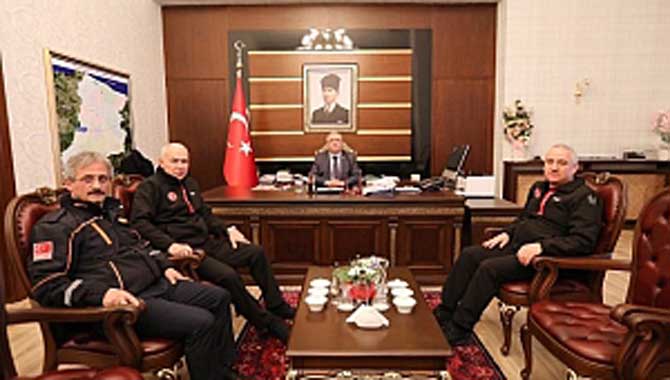  AFAD HEYETİNDEN VALİ NAYİR’E ZİYARET