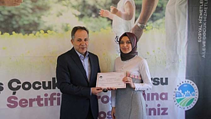 Ailenin Yapı Taşı Annelerdir