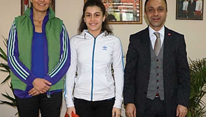 Çelikel Milli Takıma Seçilen Yıldız Sporcuyu Ağırladı