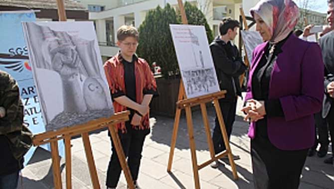 Güzel Sanatlar Lisesi'nden Milletin Sesi Mehmet Akif Konulu Resim Sergisi