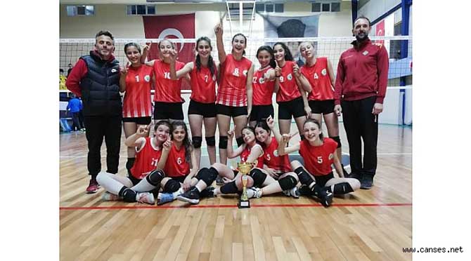Küçük Kızlar Voleybol İl Birinciliği Sona Erdi