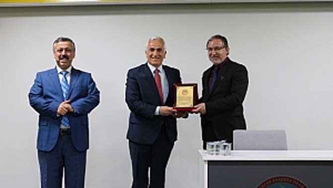 Şehit Yılmaz Ercan Kız Anadolu İmam Hatip Lisesini Onurlandıran Ziyaret