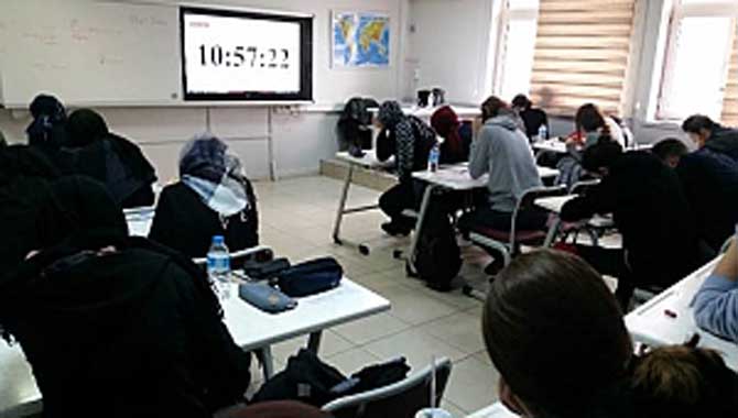 Serdivan’da 18 Öğrenciye 1 Derslik