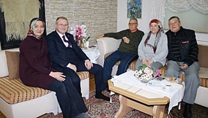 Şuayip Ür Her Akşam Aile Ziyaretlerinde