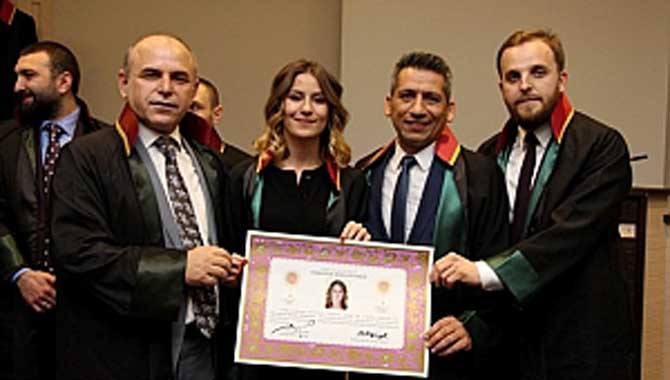 Üç Stajyer Avukat Yemin Ederek Ruhsatlarını Aldı