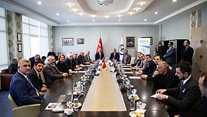 Yatırımcı Ve Sanayicilerin Yanında Olacağız