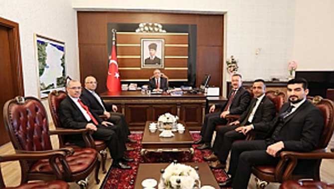 Adapazarı Belediye Başkanı Işıksu Vali Nayir’i Ziyaret Etti