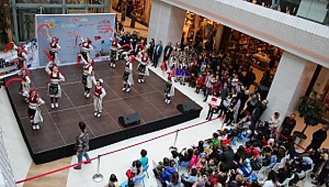 Agora AVM Halk Oyunları Festivali’ne Ev Sahipliği Yaptı