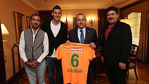 Bakan Çavuşoğlu’nu Ziyaret Ettiler