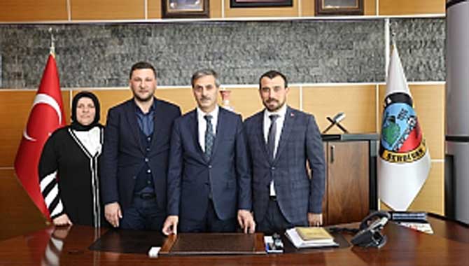 Başkan Alemdar Mazbatasını Aldı