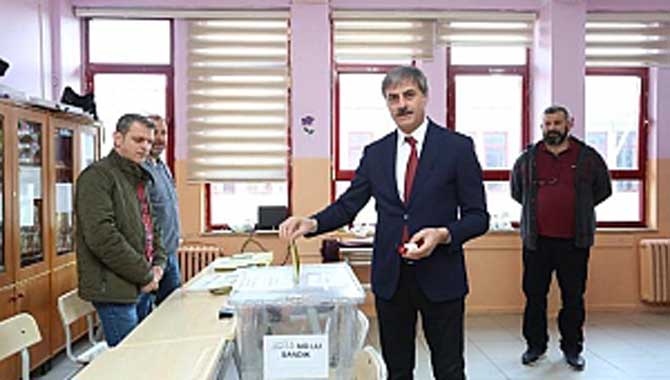 Başkan Alemdar Oyunu Kullandı