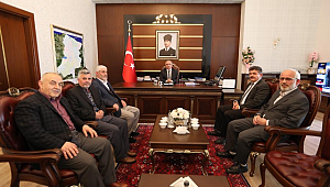Ensar Vakfı Akyazı Şubesinden Vali Nayır’a Ziyaret