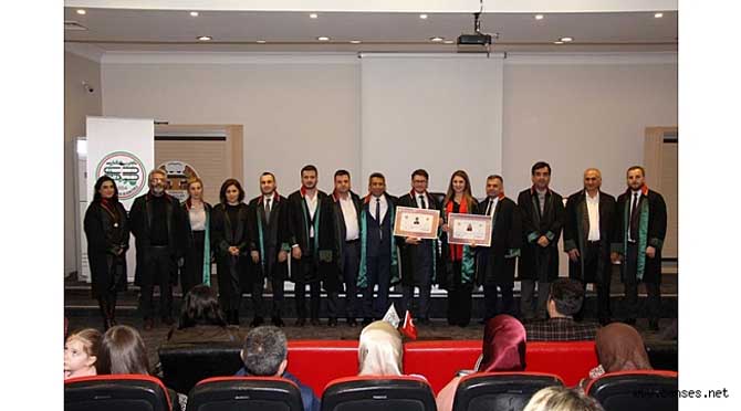 Genç avukatlar ruhsatlarını aldı