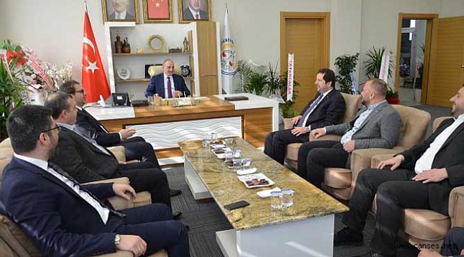İş Adamlarından Başkan Kılıç’a Ziyaret