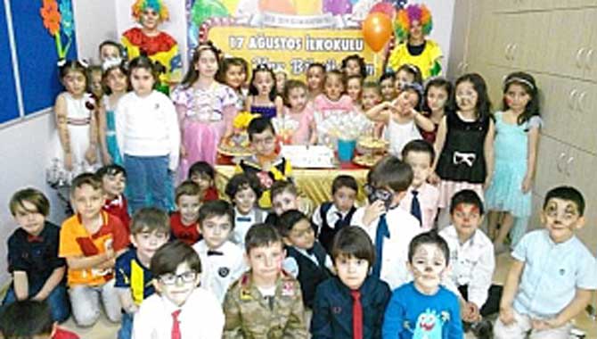 İYİ Kİ DOĞDULAR İYİ Kİ VARLAR