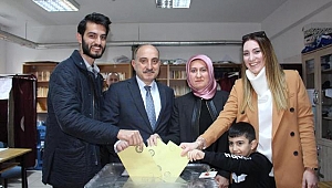 Kılıç Oyunu Kullandı